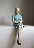 Annette Meincke-Nagy · „Dame mit türkisfarbenem Kleid” · 2021 · Cellulose bemalt · H 83 cm