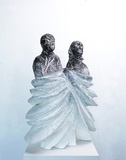 Christofer Kochs · „Twins” · 2023 · Holz, Öl, Lack · Höhe 67 cm