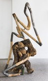 Thomas Putze, „Kupplerin“, Birne, Tusche, Metall, 162 x 60 x 74 cm