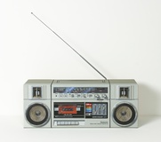 Stefan Bircheneder, Stereo 1, Öl, Acryl auf Leinwand, Antenne, 55x21x13 cm, 2024
