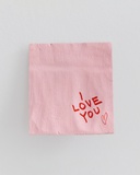 Jessi Strixner, Post it - i love you, 2024, Lindenholz geschnitzt, Acryl, Magnet, 6 x 6 cm 