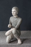 aus der Reihe „Bleiben, Warten“, 2016, Terrakotta engobiert, ca. 50 cm 