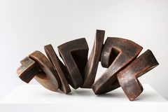 Jörg Bach · „Bodenfrucht“ 16 · 2012 ·  Corten · 31 x 85 x 32 cm